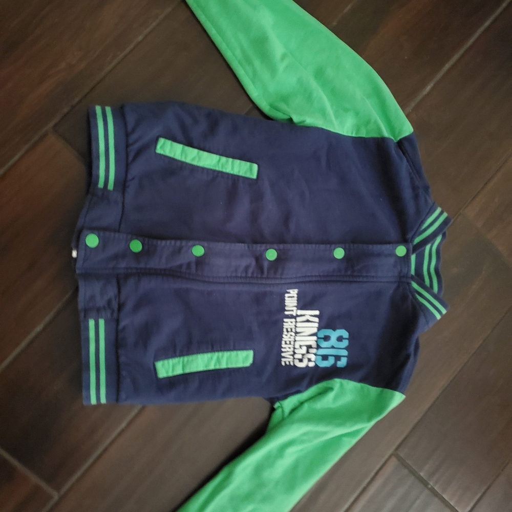 Green and blue jacket boys size 8 sweatshirt like material,  zipper and snaps